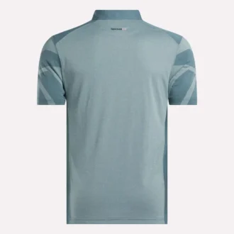 Herren-Poloshirt mit kurzen Ärmeln und charakteristischem Vector-Ärmel