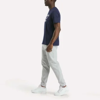 Herren-T-Shirt mit großem Logo und Rundhalsausschnitt
