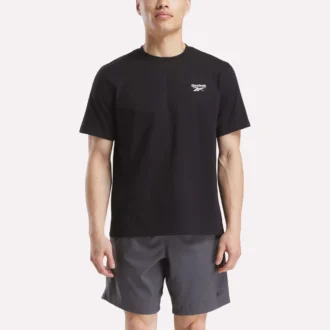Herren-T-Shirt mit kleinem Logo, Rundhalsausschnitt und kurzen Ärmeln