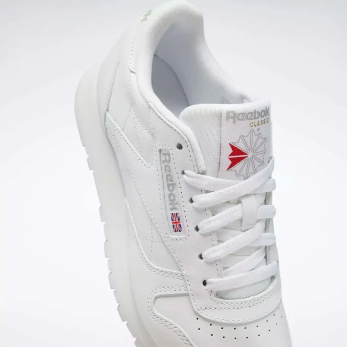 Klassische Lederschuhe für Damen