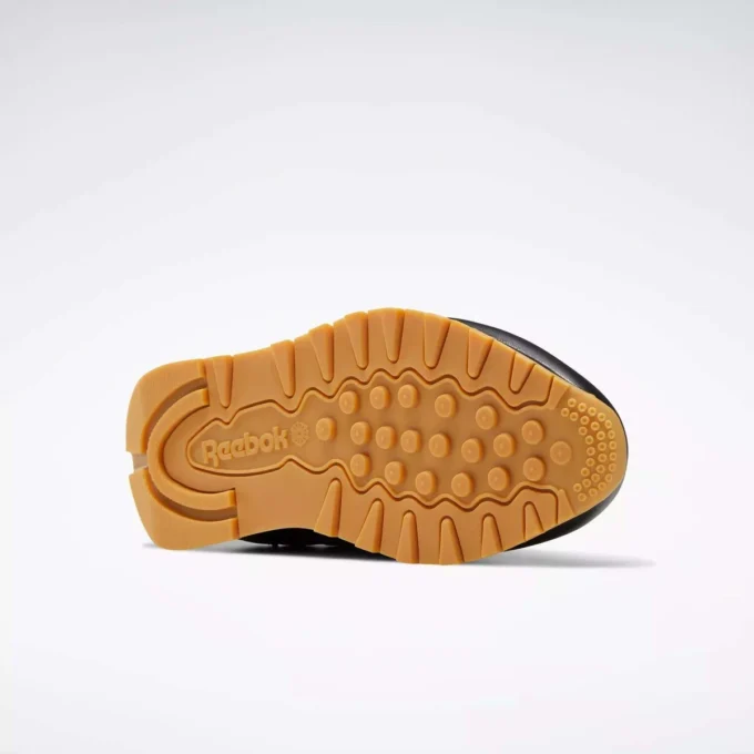 Klassische Lederschuhe für Damen Klassische Lederschuhe für Damen