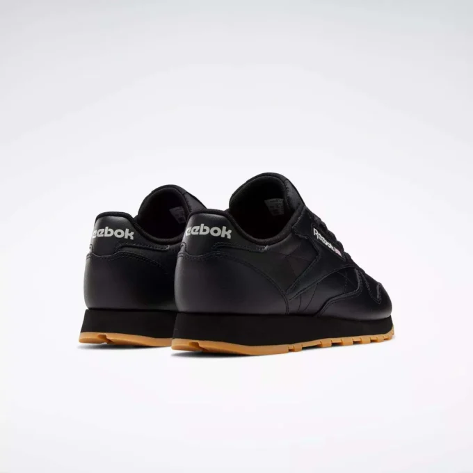 Klassische Lederschuhe für Damen Klassische Lederschuhe für Damen