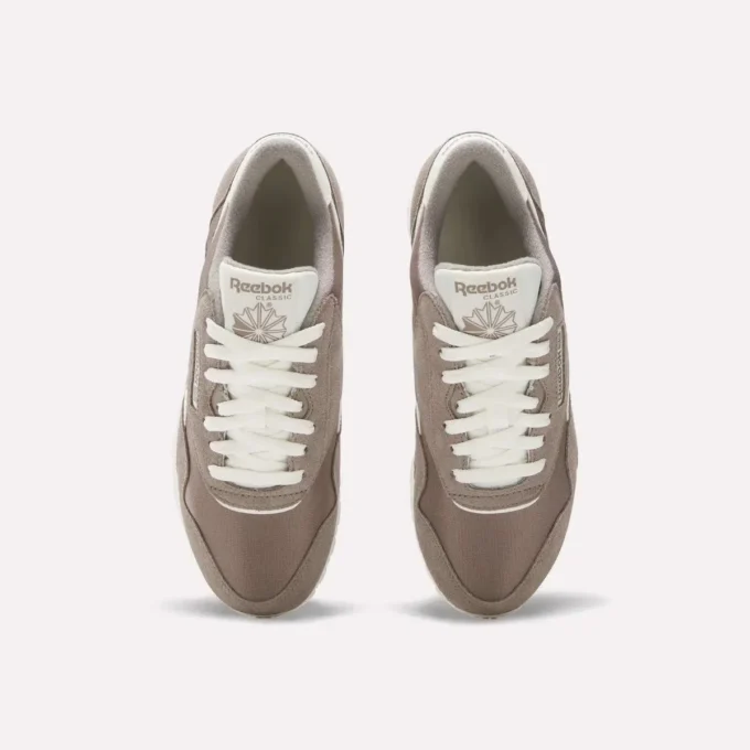 Klassische Nylon-Schuhe für Damen Klassische Nylon-Schuhe für Damen