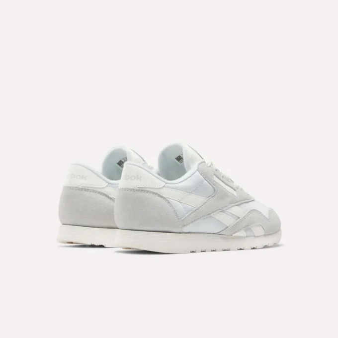 Klassische Nylon-Schuhe für Damen