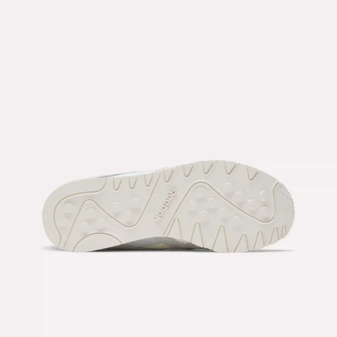 Klassische Nylon-Schuhe für Damen