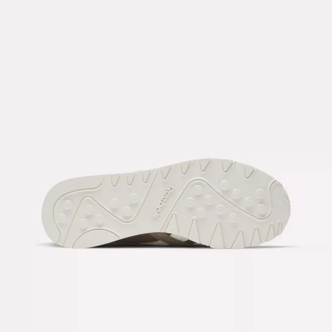 Klassische Nylon-Schuhe für Damen Klassische Nylon-Schuhe für Damen