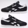 Klassische Nylon-Schuhe für Damen