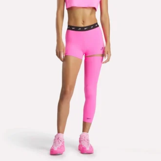 Reebok x Angel Reese Mini-Shorts & Ärmel